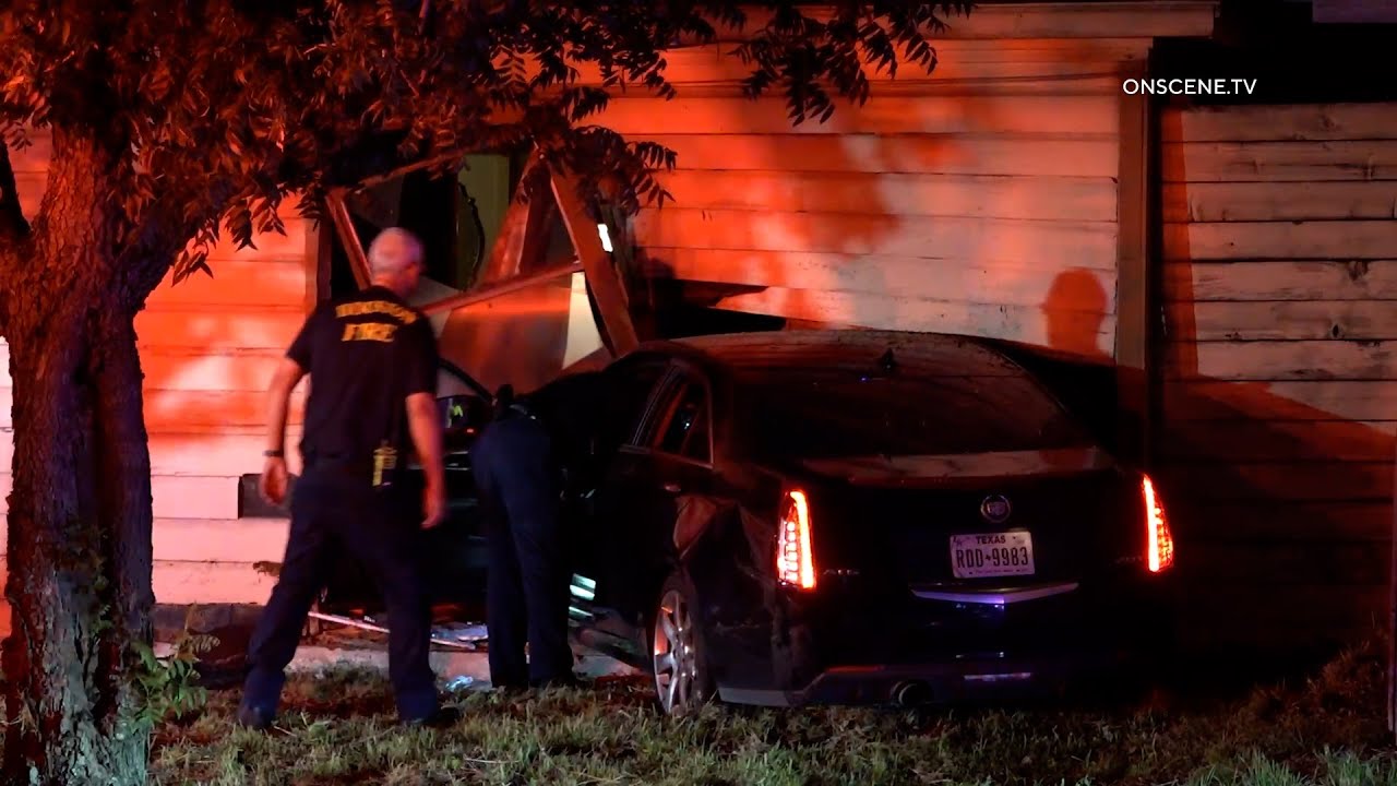 Suspect Crashes Car into House During Pursuit Injuring Occupant - YouTube
