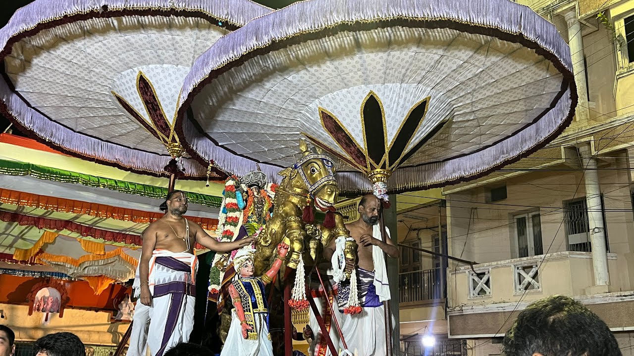 Ashwa Vahana Purappadu Kuthirai vahana yesal Vedupari | Thiruvallikeni Sri Thelliyasingan Uthsavam