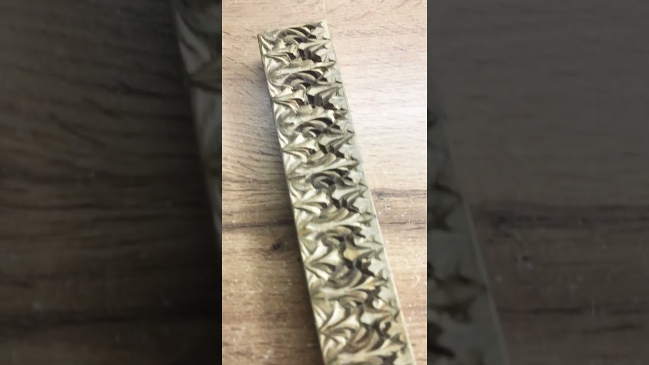 89027547088(резьба по дереву)