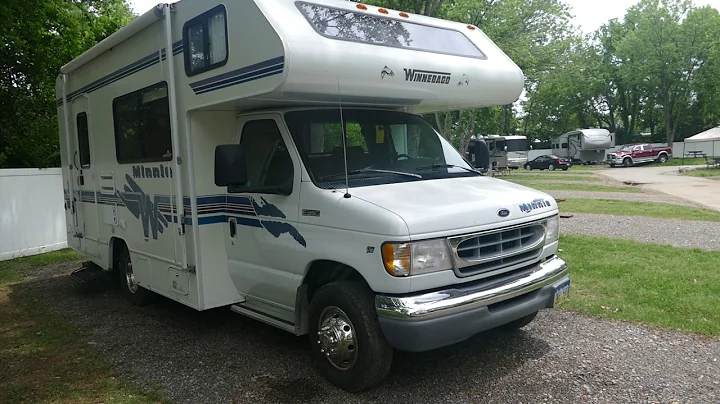 Tour of our 1998 Winnebago Minnie 22ft. Class C Mo...