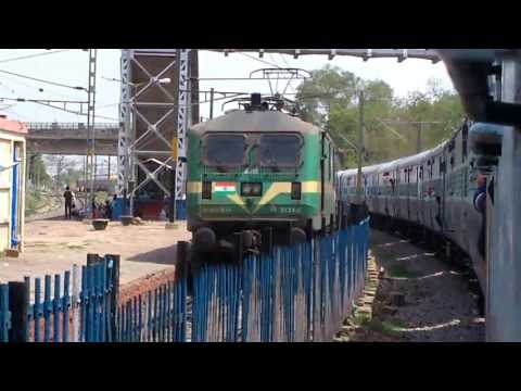 very-funny-video-of-indian-railway-|-must-watch-😂-|-see-the-priority-for-a-passenger-&-express-trn
