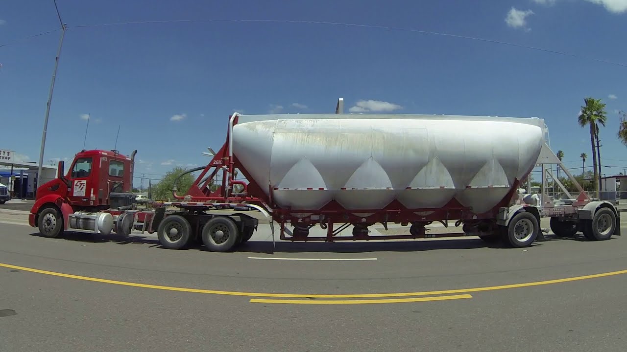 I-8 Exit to Little Italy Pizza, Gila Bend, Arizona, 18 July 2018, GP040442