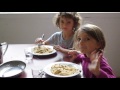 Colonie de vacances sportive - CroqVacances.org - YouTube