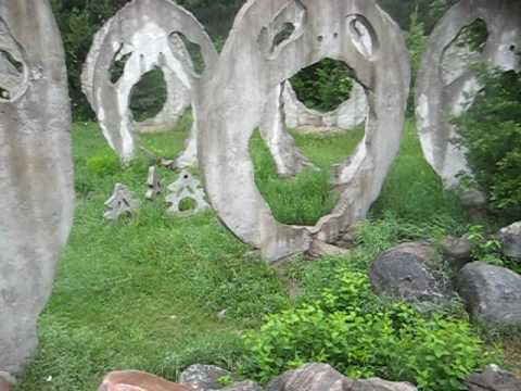 Screaming Heads Near Ryerson, Ontario, Canada - YouTube
