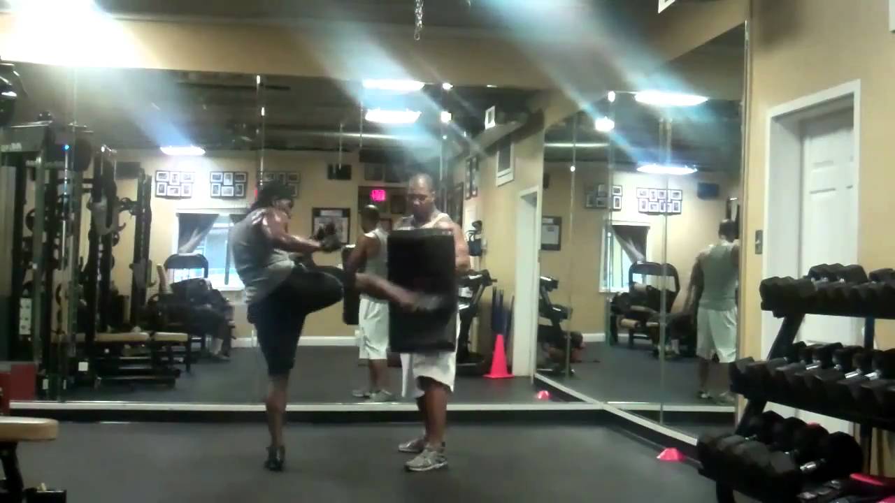 Shmane Collier Right Round House Kicks, CHAOS aka C4