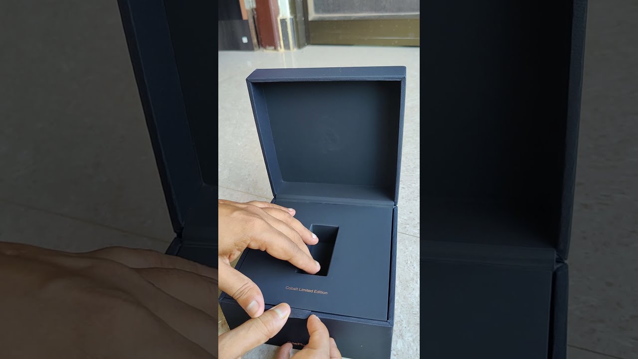 OnePlus Watch Cobalt Limited Edition_Unboxing