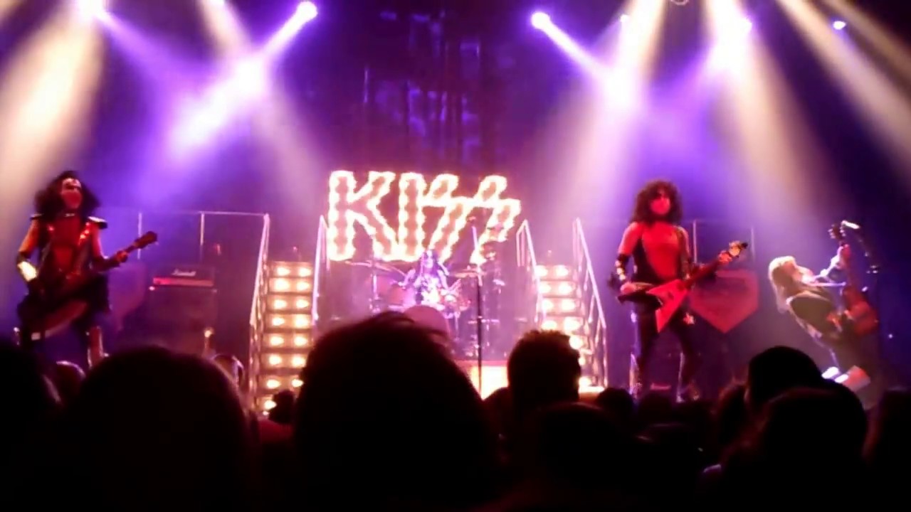 YouTube에서 DESTROYER - War Machine (HOB Dallas , TX - 4/12/14) 보기 YouTube에서 DESTROYER - War Machine (HOB Dallas , TX - 4/12/14) 보기