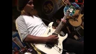 TAMU MALAM MINGGU   RATNA Antika