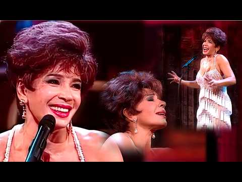 Shirley Bassey - Hey Jude (1994 Royal Variety Performance)