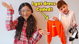 My brother picks out my outfits for the week | Txunamy