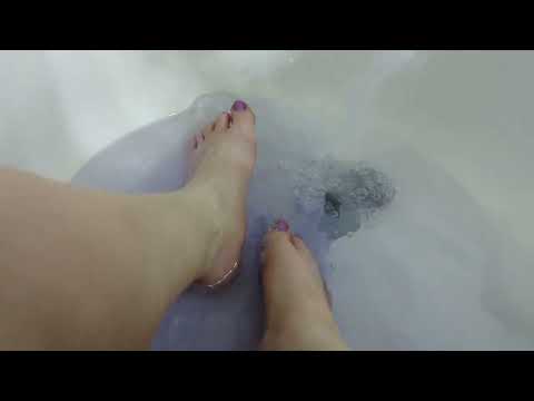 Foot Bathbomb Time! Purple Edition!