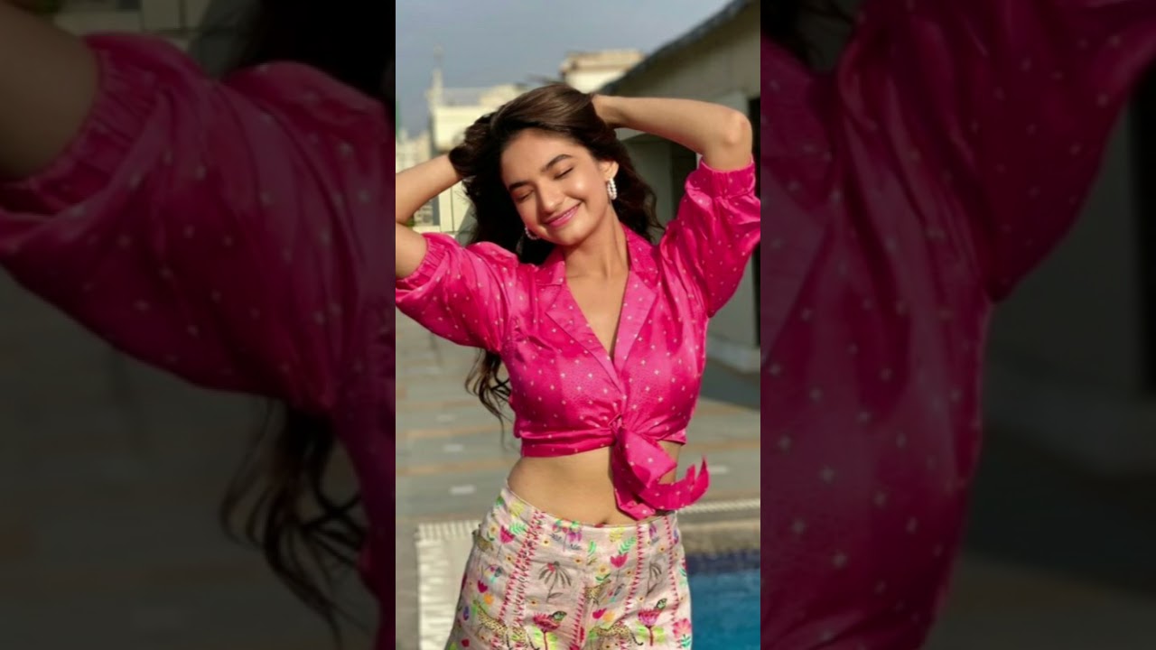 anushka sen cute Instagram pics 😊