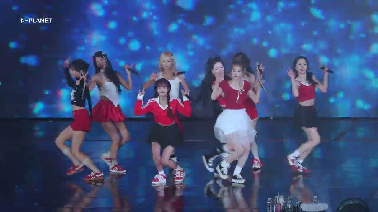 Lovelyz Concert 'Triangle (삼각형) + SHINING★STAR' 4K Fancam 직캠 러블리즈 10주년 콘서트 '겨울나라의 러블리즈 4' 241117