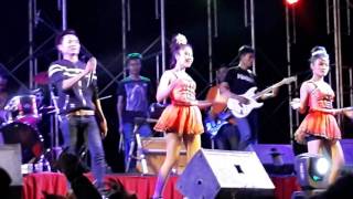 ວົງດົນຕີສາວແປ້ງ#2 _ ເມຍດ່າ (เมียด่า_ วงดนตรีลาว สาวแป้ง )