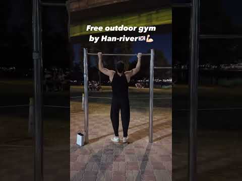 Free outdoor gym right by Han-river🇰🇷💪🏻