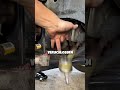 So überprüfst du in 1 Minute, ob dein Spurstangenkopf defekt ist 🚗#AutoTipps #MechanikLeichtGemacht