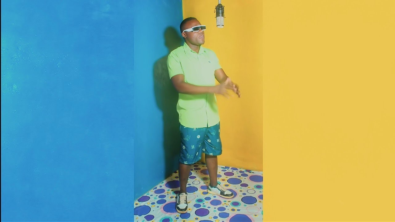 Difour-Dia de Yarrupa--Directed by My love Filmes