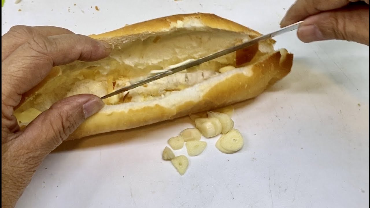 How to make Carp Bait From Bread, Butter, Garlic Carp Fishing YouTube