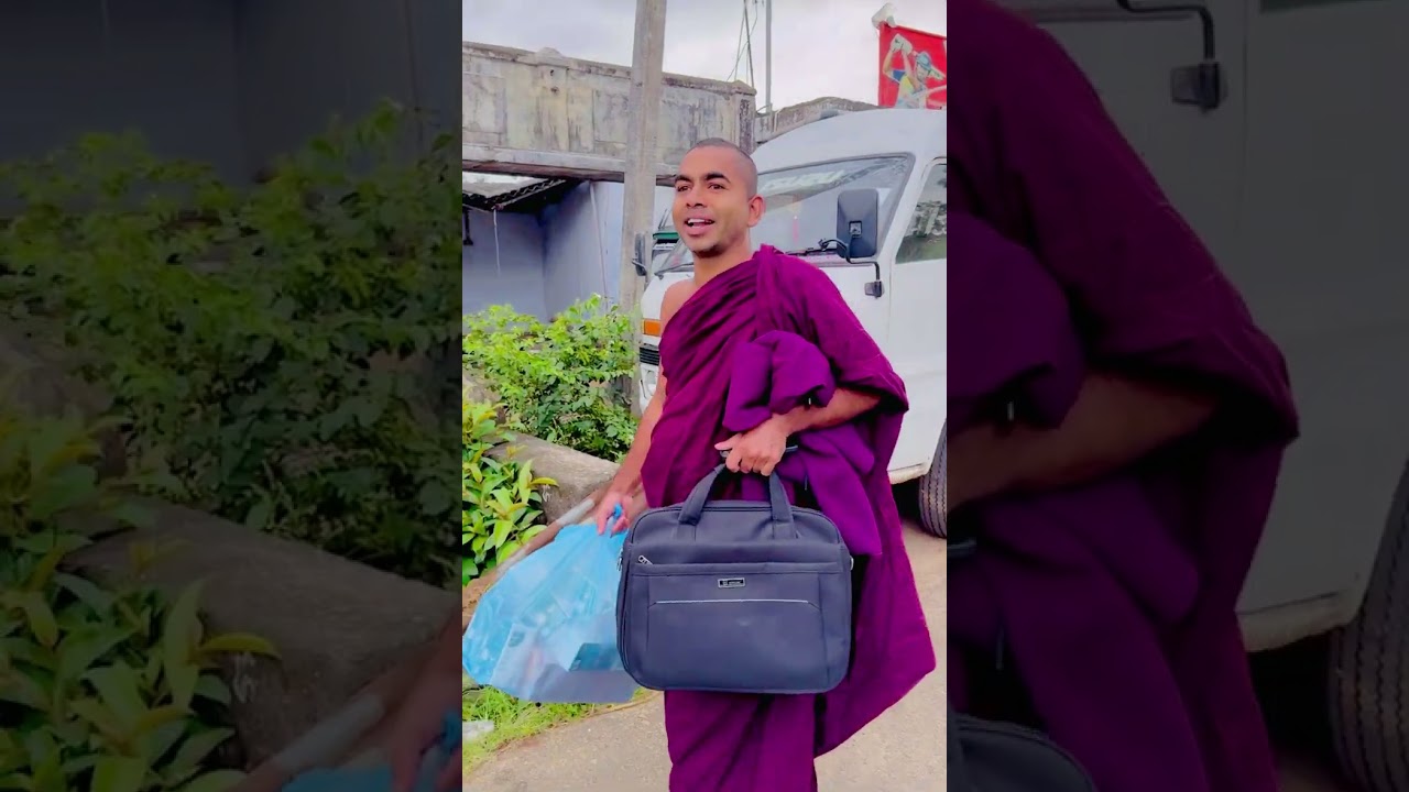 පැයක් අපි බස් හෝල්ට් එකේ රුක්වුඩ් වෑන් එක එනකන්