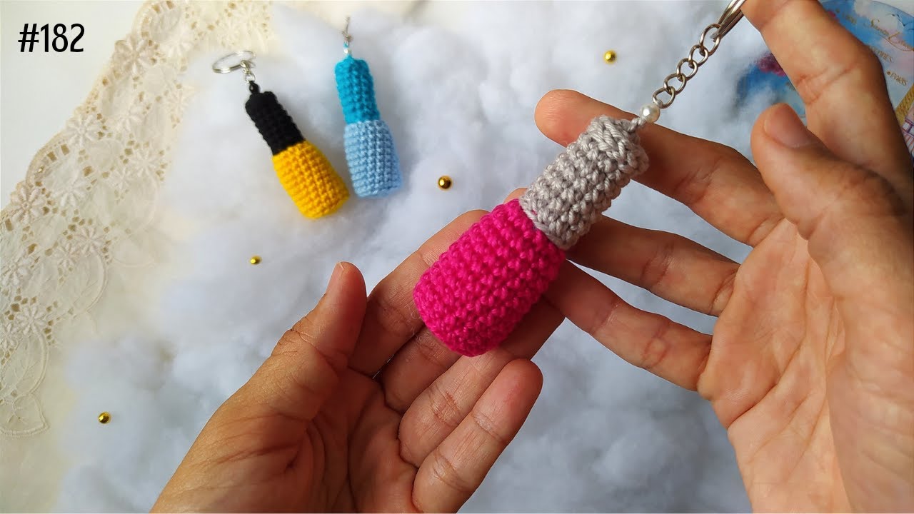 брелок крючком для ногтей - сувенир для мастериц маникюра! (с субтитрами)