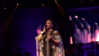 Jill Scott Mic magic