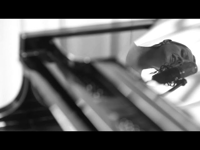 Quantic & Alice Russell with the Combo Barbaro - I'd Cry (Acoustic