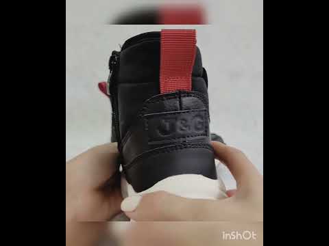 Зимняя детская обувь, дутики, ботиночки на девочку, сапоги на девочек, на овчине, на лепучке. Размер: 28, видео 1