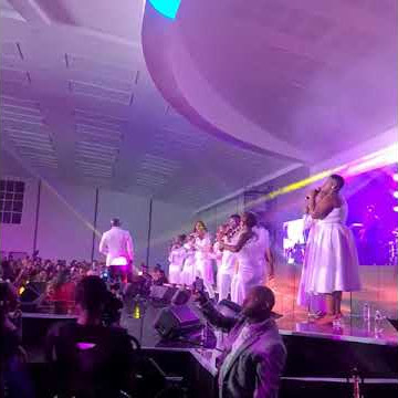 Nduduzo Matse - Uzenza Kahle