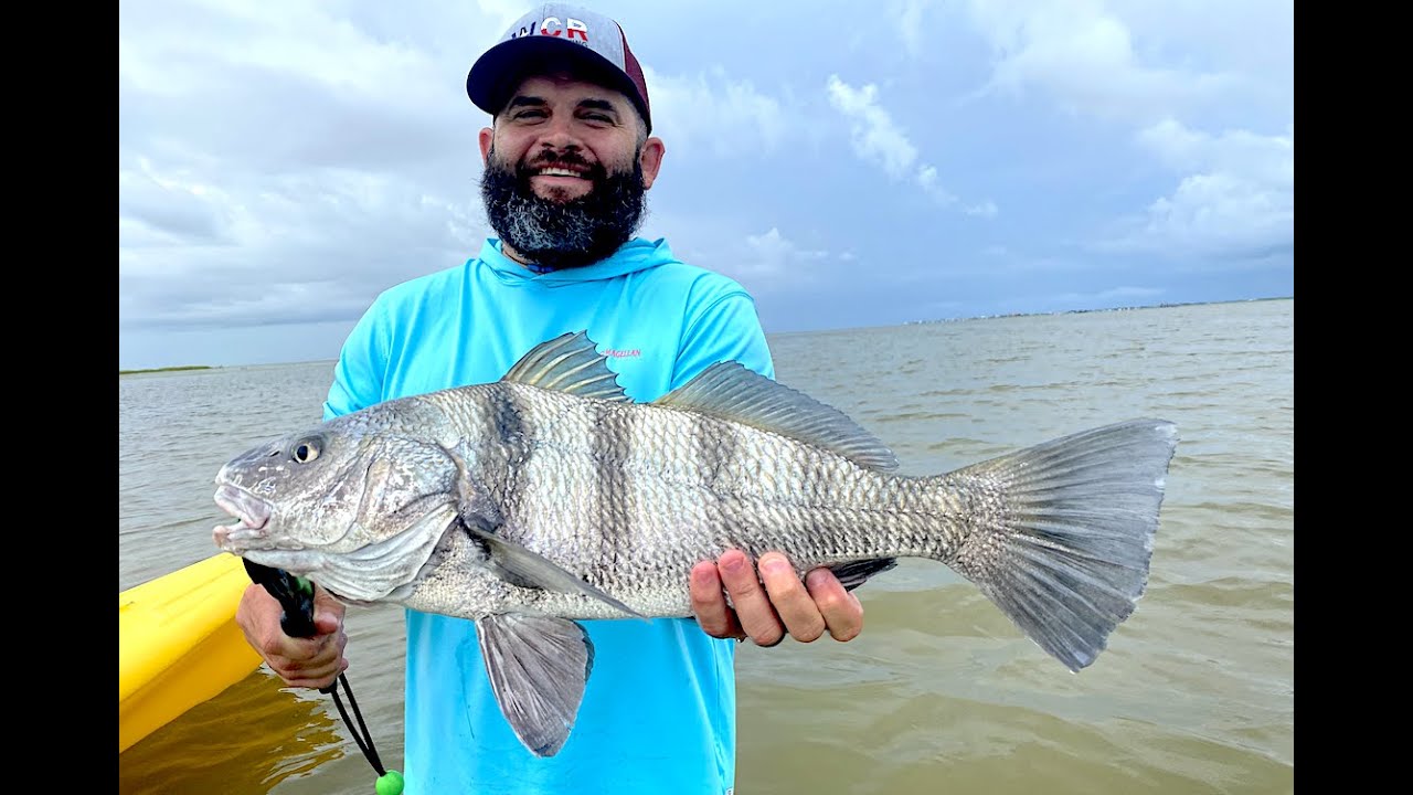 How to fight a Fish 101 Wade Fishing Rockport Texas YouTube