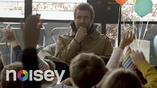 Video thumbnail of "Liam Gallagher Vs Cute Kids"