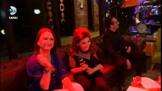 Ata Demirer -Dönsen Bile | Beyaz Show Canlı Performans 1.5.2015 Resimi
