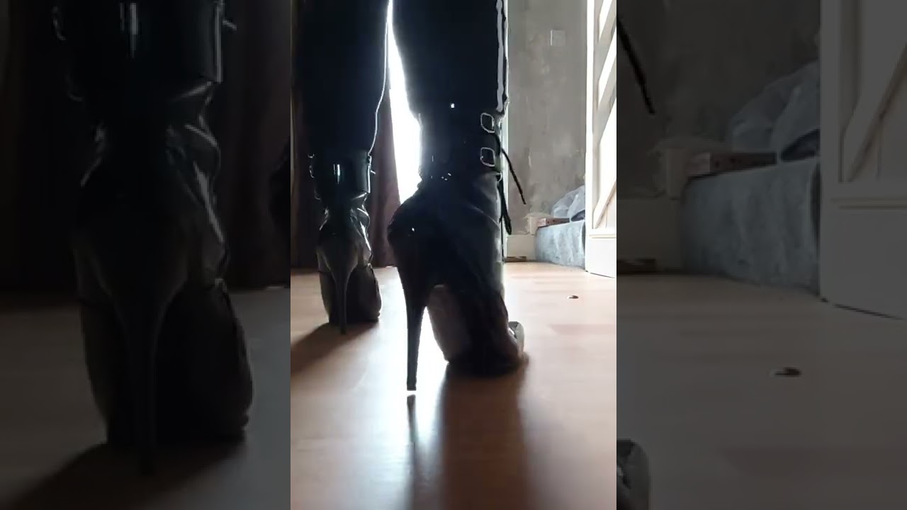 Walking in my Pleaser Domina 1023 6 inch heel stiletto boots
