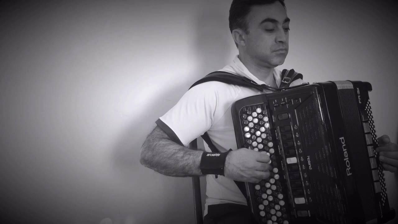 Lá Dense a Grand Pair