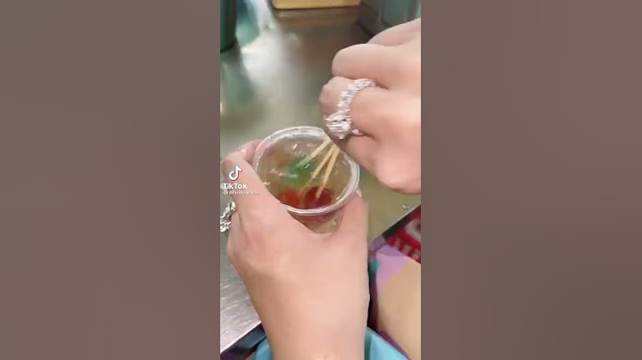 Ăn Kẹo Tuổi Thơ Nhưng Quên Mất Tuổi Mình Không Còn Thơ Nữa | Xu với Min Nè