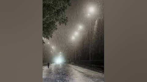 Finding Calm in the Chaos: A Nighttime Solo Walk in the Heavy Rain  #shorts  #rain