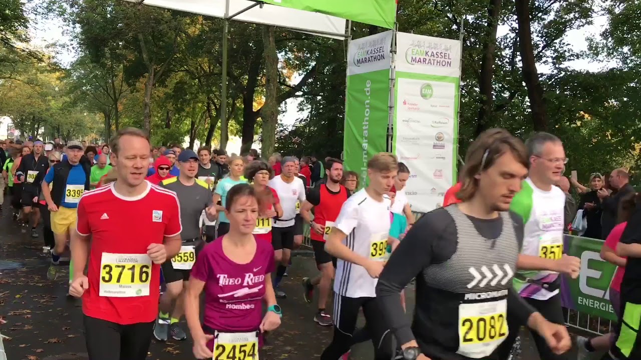 Kassel Marathon 2017: Start Halbmarathon und Power-Walking-Halbmarathon