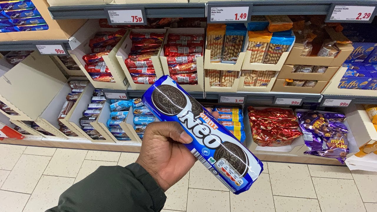 Walking For The First Time To Shops For Fake Oreo | UK POV