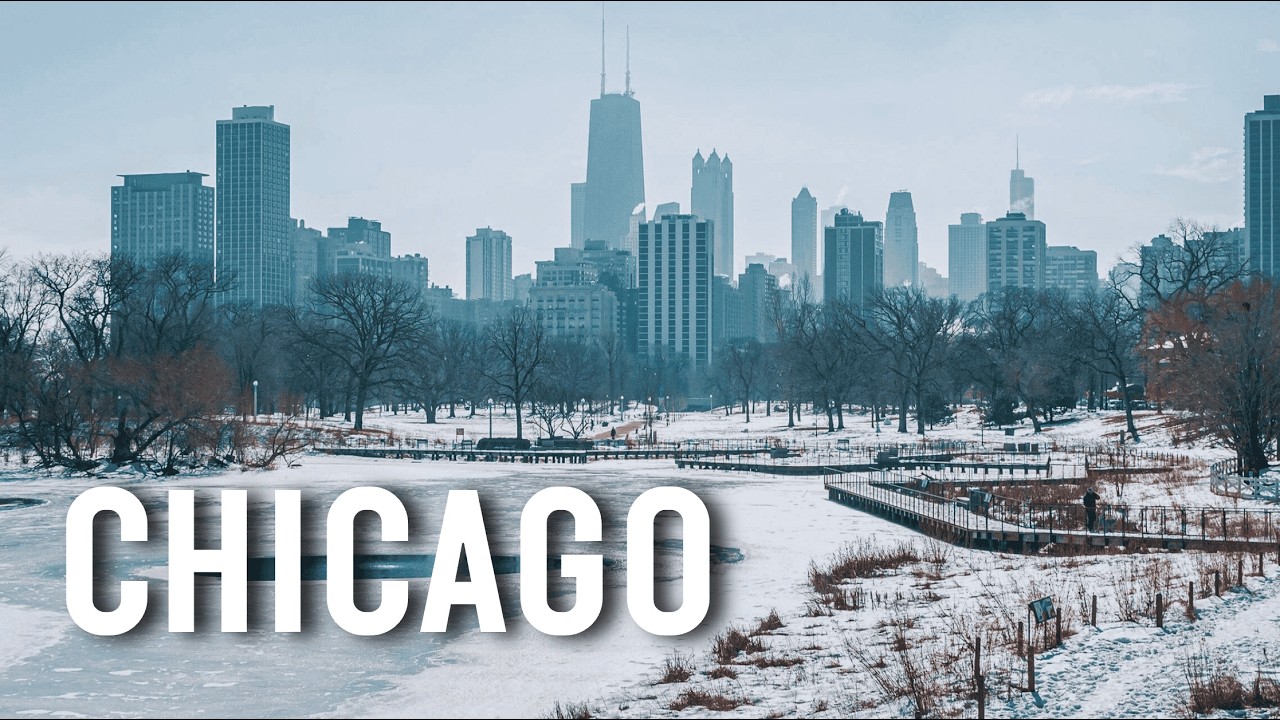 Chicago Lincoln Park Winter Wonderland - 4K Walking Tour
