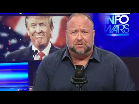 Az összeesküvésekre brandet építő és a szólásszabadság testén élősködő Alex Jones tévképzetei
