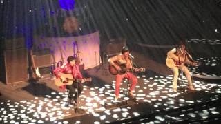 Beatles Tribute Rain - Blackbird Live From Philadelphia