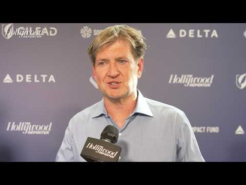 'Shrinking' Creator Bill Lawrence on Harrison Ford & Michael J. Fox's Special Working-Relationship