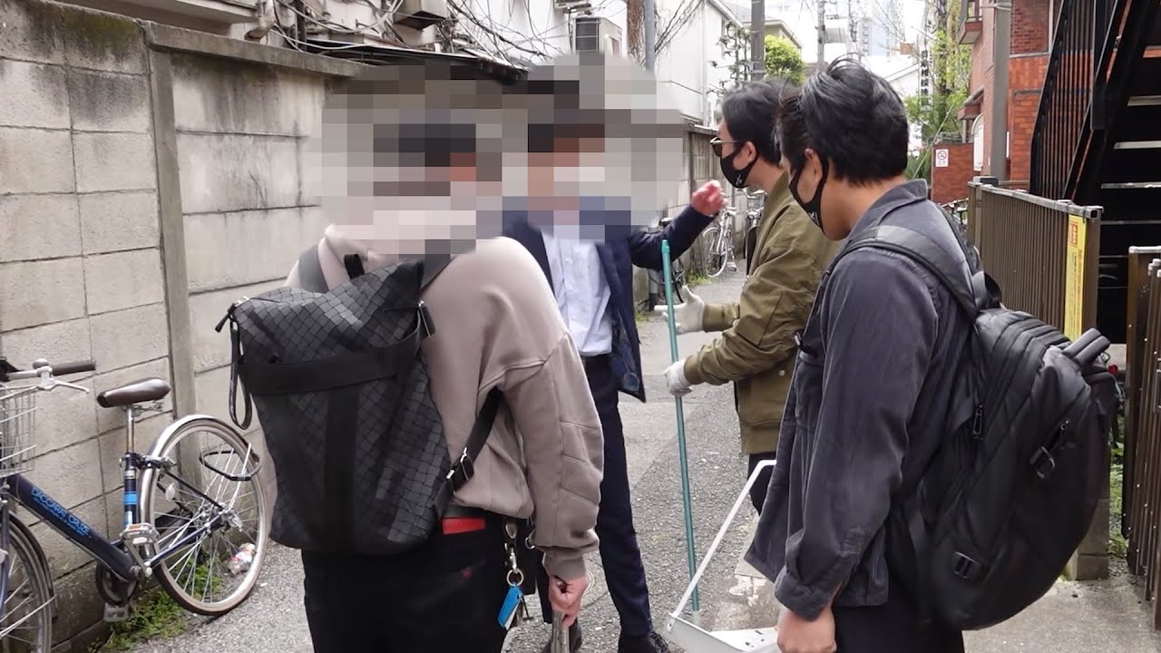 新大久保でゴミのポイ捨て注意したら口論になった Youtube