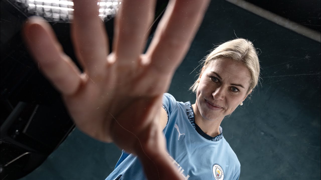 Rebecca Knaak - New Manchester City Defender 24/25