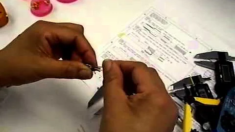 Size 8 quadrax contact assembly.AVI