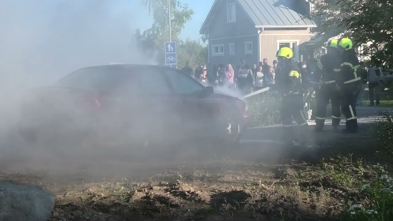 Bil - gasa tills den rasar vid fiskets natt (2024)