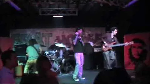 Know Your Enemy - Calm Like A Bomb