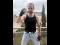 Moi en Johnny Cage dans l’intro avant combat (Mortal Kombat 1) – Vidéo IA Grok Imagine ! 🥊