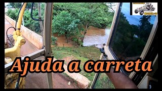 Carreta em apuros /Motoniveladora Caterpillar 120K /Grader niveleuse motoconformadora patrola