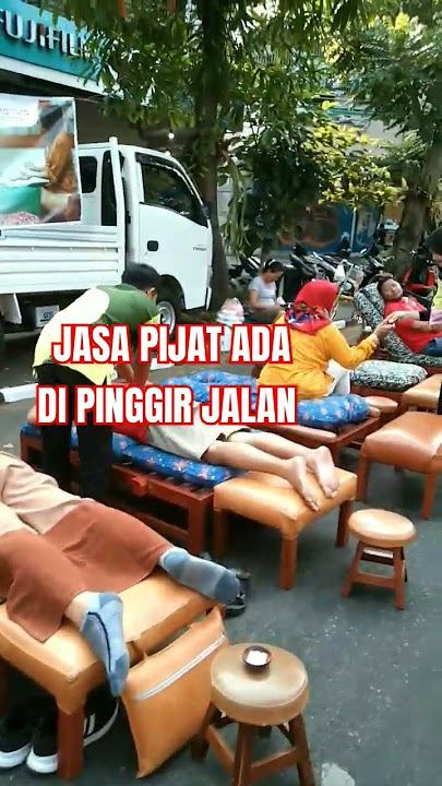 VIRAL..! Ada Jasa Pijat Di Tenga Jalan #short #jasapijat