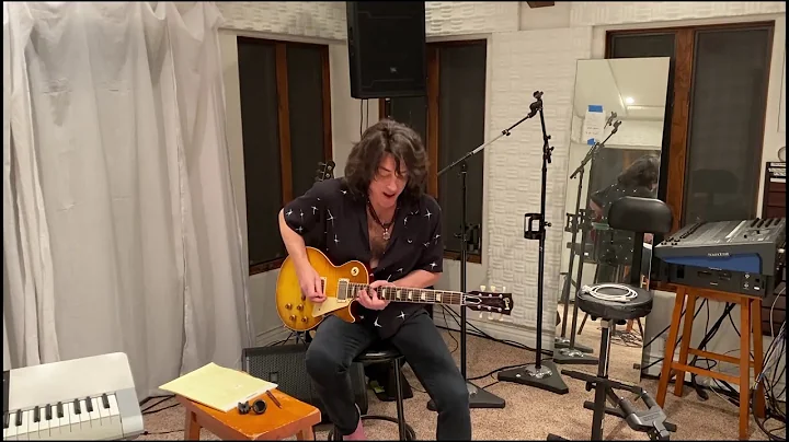 Paul Stanley checks in from home